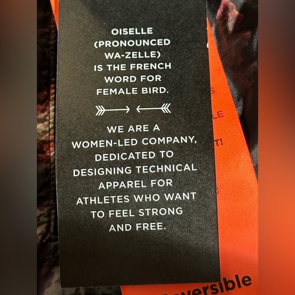 Oiselle Size S Reversible Flip Side Puffy Vest NWT - Picture 7 of 8